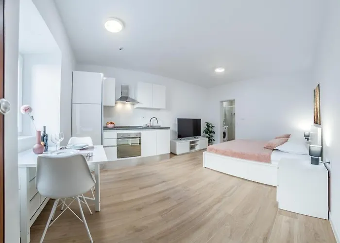 Klara Free Parking, Center Διαμέρισμα *