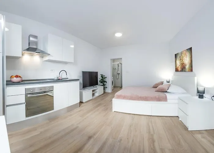 Klara Free Parking, Center Διαμέρισμα *